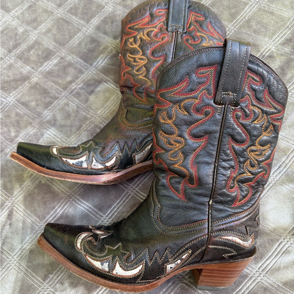 Corral Embroidered Western Cowboy Boots